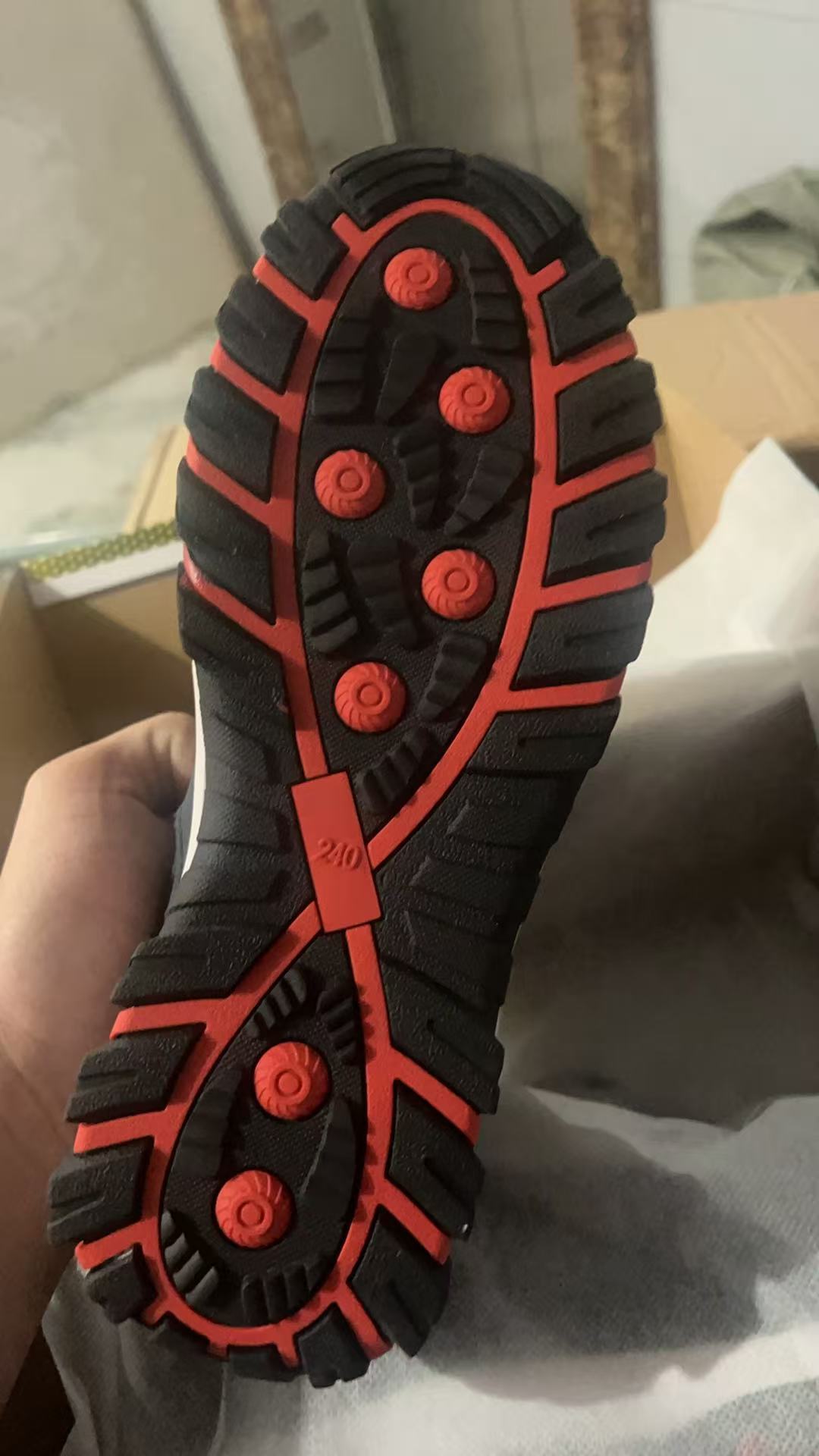 Derniers blogs de l'entreprise sur Venez assister à la naissance d'une paire de chaussures !