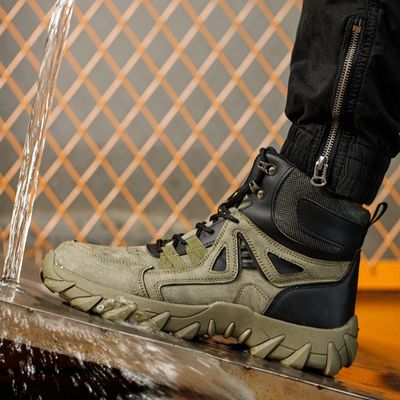 Bottes de sécurité en microfibre robustes avec semelle en caoutchouc et orteil en acier pour la protection dans l'environnement de travail